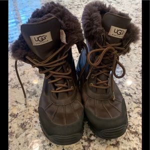 Women’s Ugg Adirondack II Boots